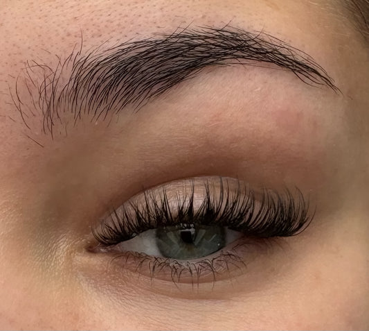 DIY Lashes - Queenie Brown // Fie Rose