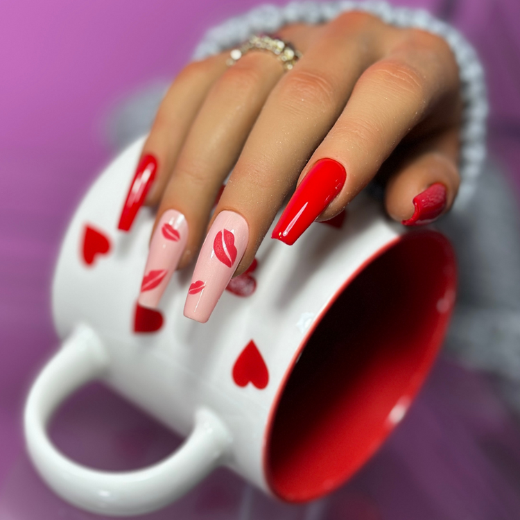 STL -  Red Hearts Lips