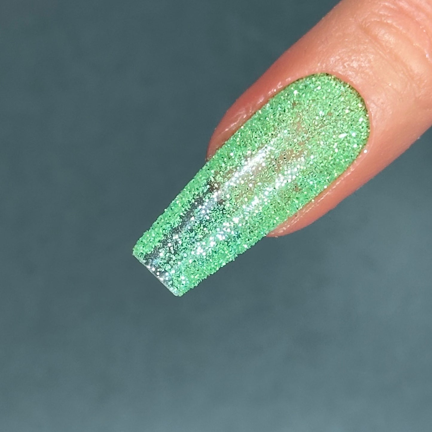Flouriscerande glitter - Simone