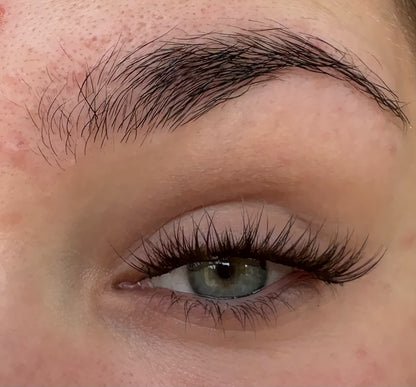 DIY Lashes - Queenie Brown // Fie Rose